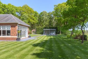 Photo 30- click for photo gallery